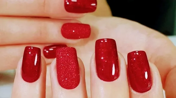 Cils et Ongles 33