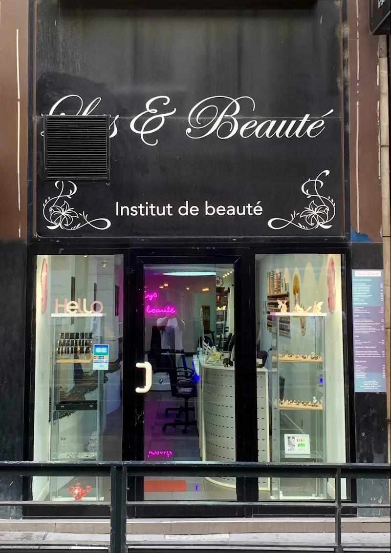 Lys&Beauté - Onglerie Lyon - Photo de couverture - OneBooking