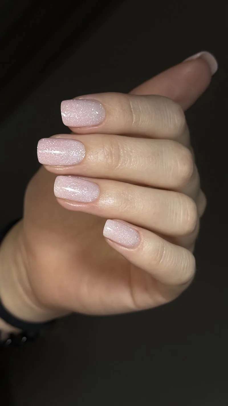 Make Me Beautiful - Prothésiste ongulaire