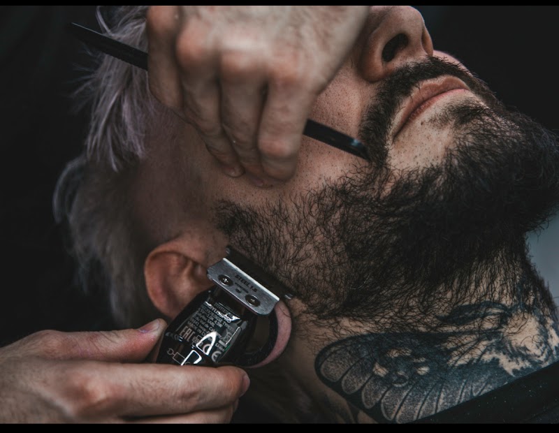 Dual Barbershop & Studio - Coiffure Tours - OneBooking
