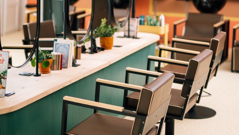 Le bassin des couleurs - Coiffeur Bordeaux - Coiffure Bordeaux - OneBooking