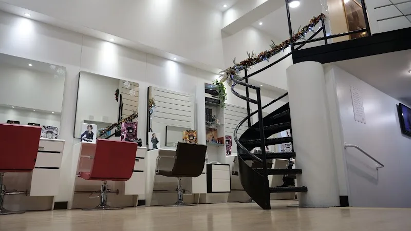 Camille Albane - Coiffeur La Rochelle