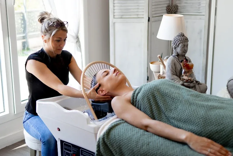 Le head spa d'Anaïs Caen, institut de beauté et centre de formation head spa