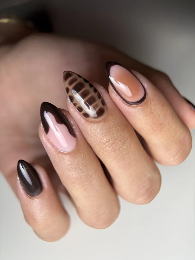 Les Ongles de la Colombe