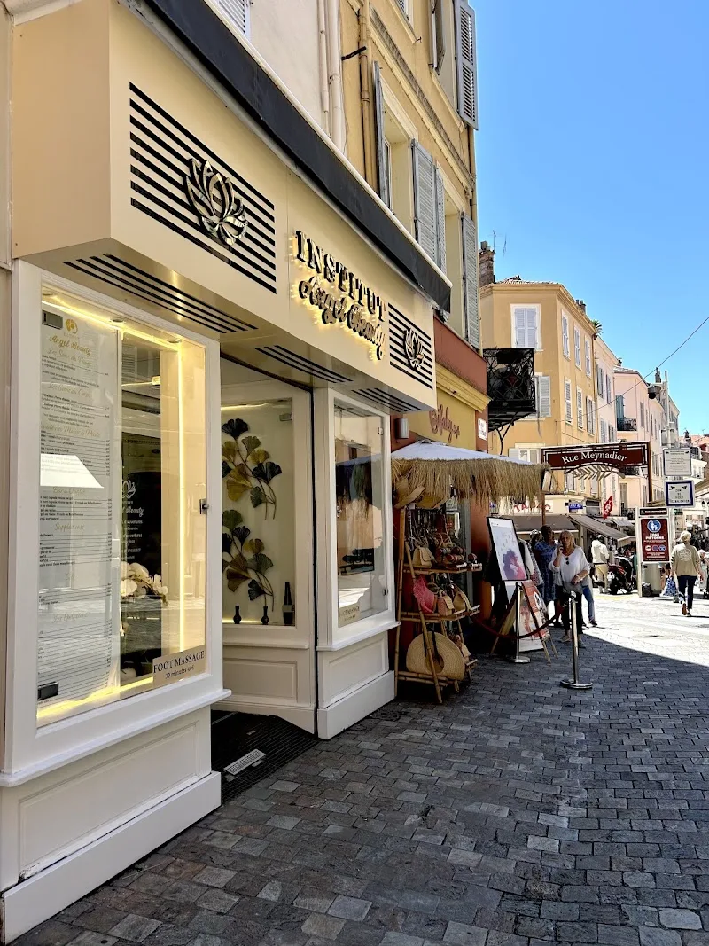 AngelBeauty - Onglerie Cannes - Photo de couverture - OneBooking