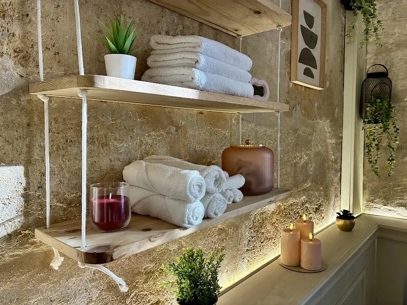 BLOOM Beauty Therapist
