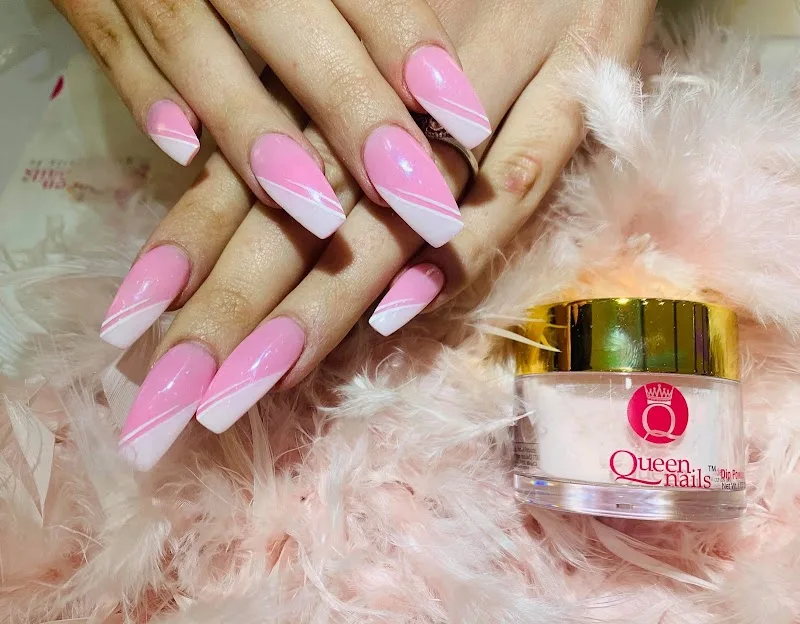 Queen Nails