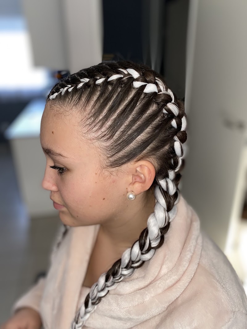 Kamar beauty - Coiffure Poitiers - OneBooking