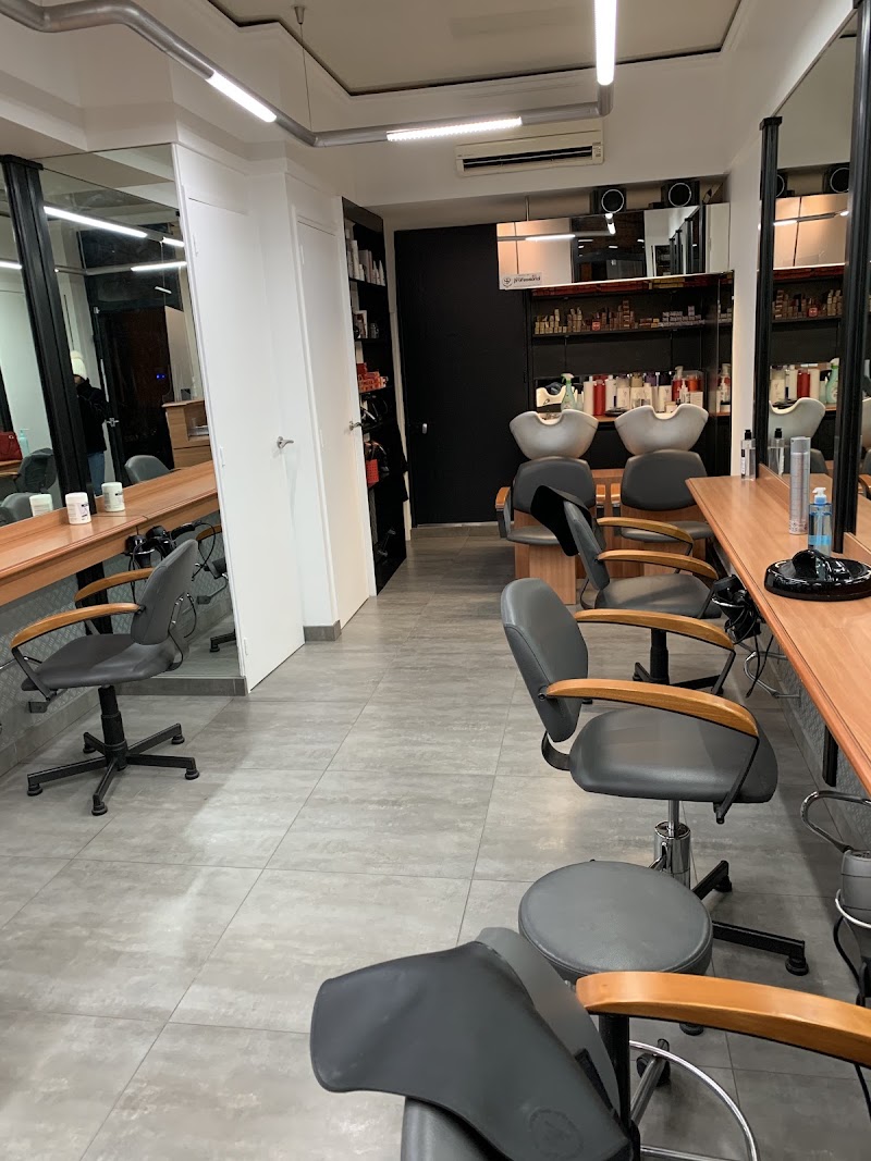 Coiffure Lamartine by corine - Coiffure Tours - OneBooking