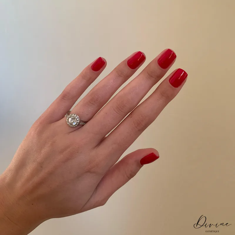 DIVINE ESTHÉTIQUE