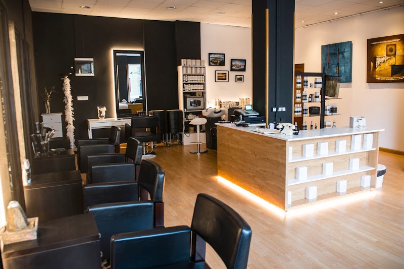 Magenta Peluquería - Coiffure Gijón - OneBooking