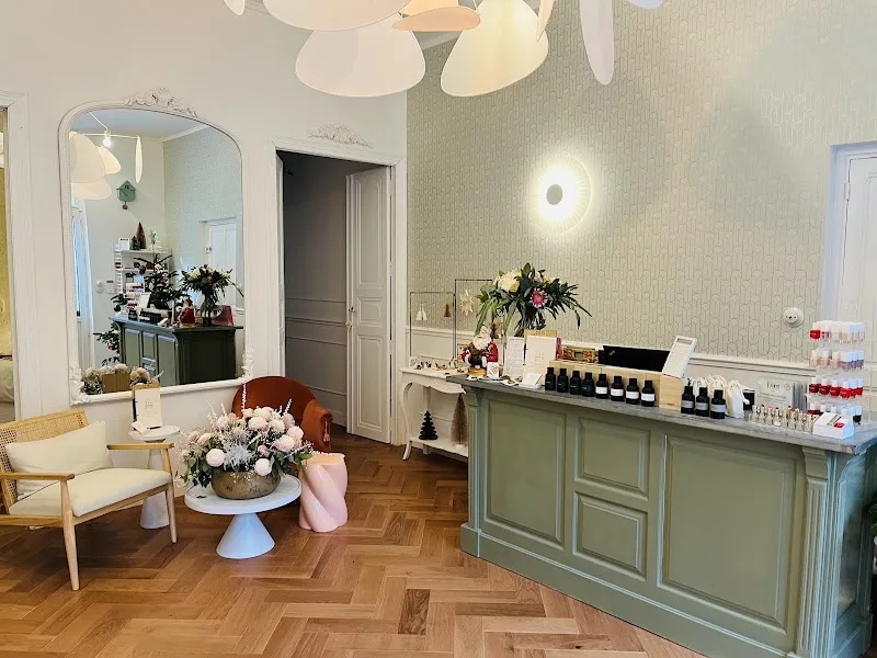 Rose Simone - Institut de Beauté et de Massage Béziers - Head-Spa