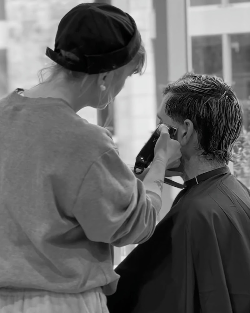 Sweeny Cut - Barbier & Coiffeur Homme - Bordeaux Euratlantique