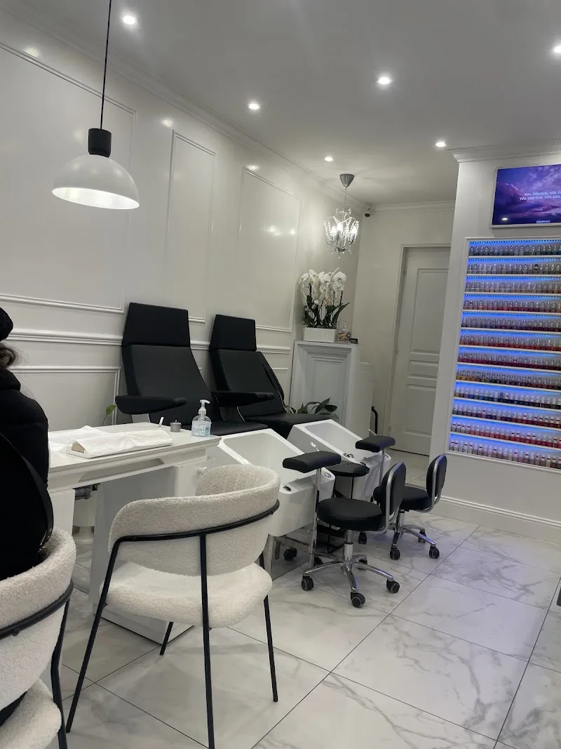 Onglerie paris - Onglerie Paris - Photo de couverture - OneBooking