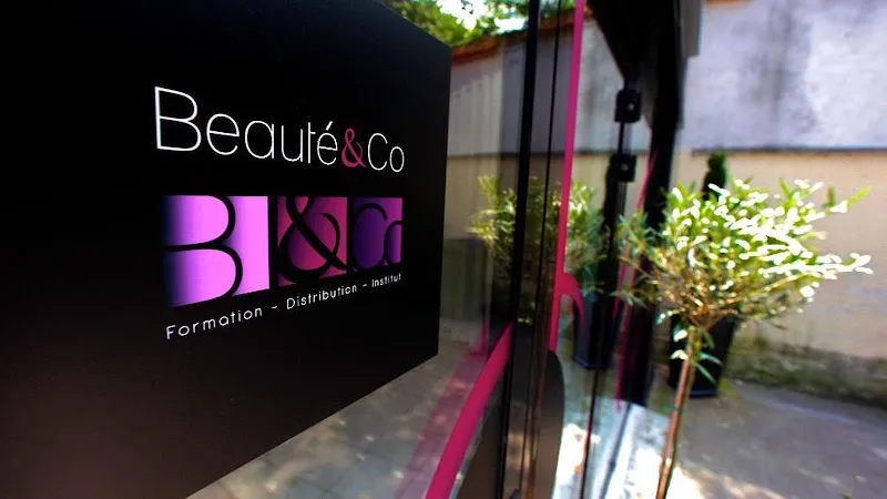 Beauté & Co - Onglerie Orléans - Photo de couverture - OneBooking