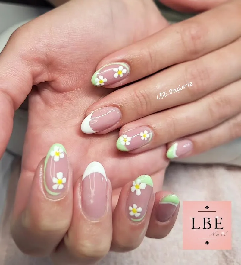 Le Boudoir de l'Élégante - Onglerie LBE