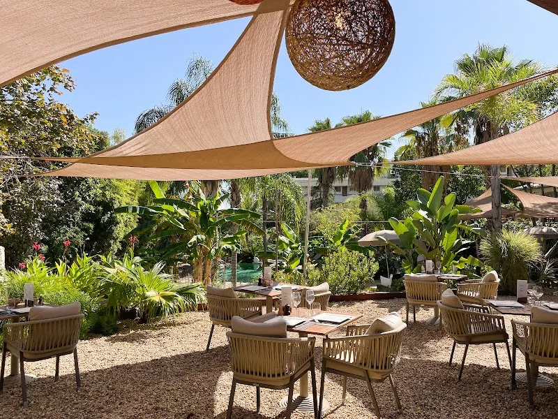 Cannes Villa St Barth : Maison d'hôtes de prestige 5 étoiles à Cannes - Piscine - SPA