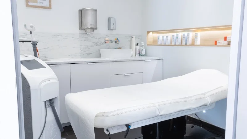 Epilation Définitive - DERMACLINIK ORLÉANS - Body Contouring