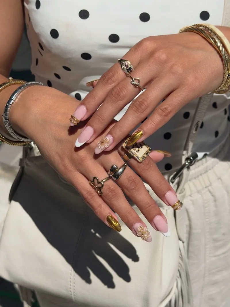SALON DES ONGLES Aguesseau