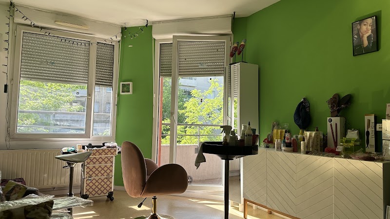 Main D'ange & M coiffeur Cheveux Européen-Afro à Grenoble-Genève - Coiffure Grenoble - OneBooking