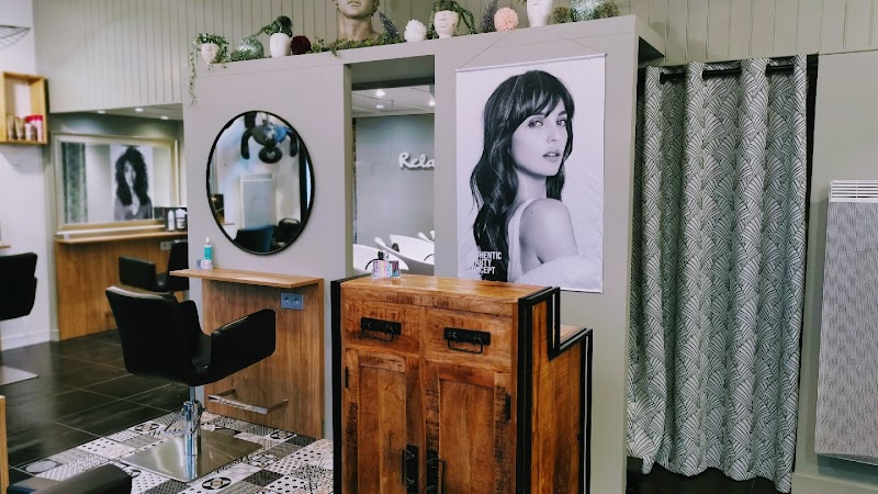 Salon Saint-Mihiel - Coiffeur - Coiffure Nantes - OneBooking