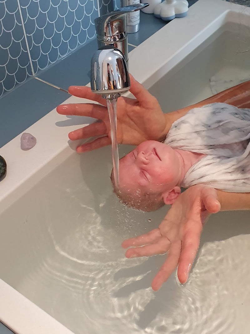Les Mains de Lau" : Laurène Cogourdant / Thalasso Bain Bébé / Massage prénatal/ Atelier massage bébé / Outils de développement personnel