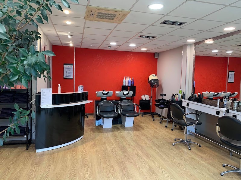 Curl Coiffure - Coiffure Nîmes - OneBooking