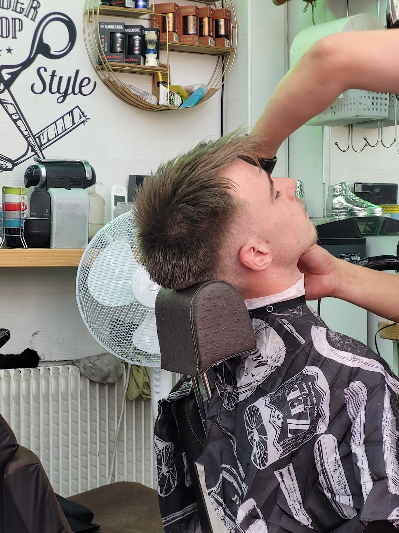 Coiffeur Morad Barber Shop - Coiffure Tours - OneBooking