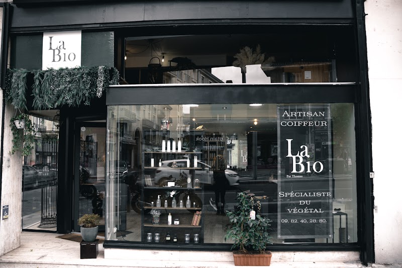 La Bio Par Thomas _ Coiffeur bio. Coloration végétale. - Coiffure Rouen - OneBooking