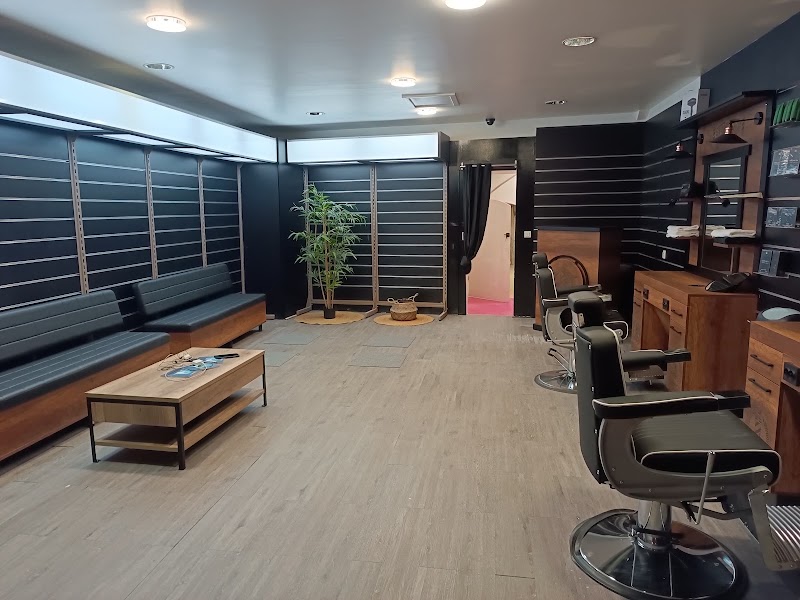 Proxi Coiff - Coiffure Nîmes - OneBooking