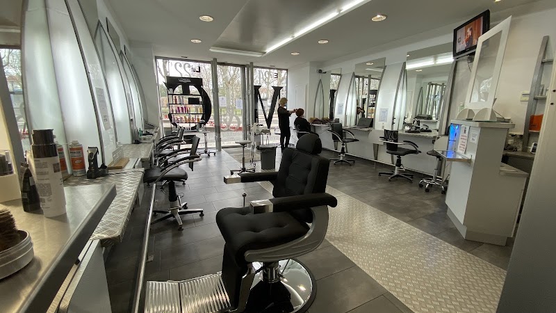 Salon de Coiffure Melckior & C - Coiffure Saint-Étienne - OneBooking