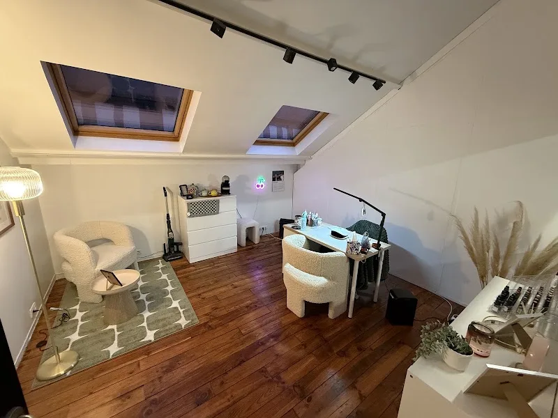Nails’s home