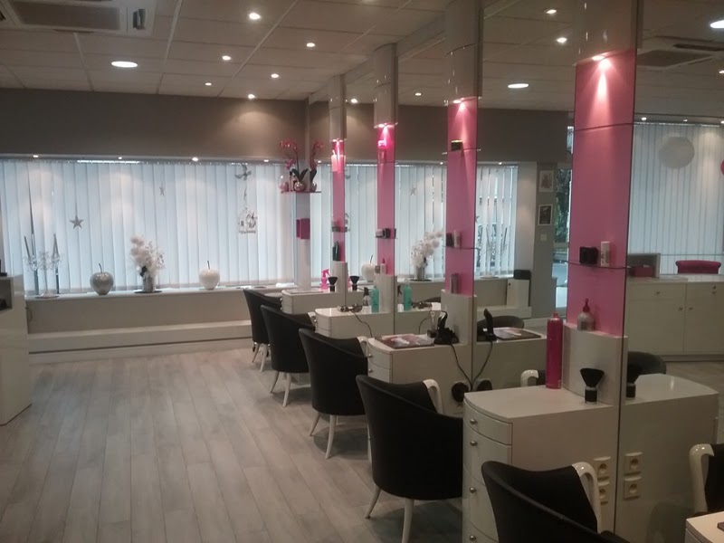 Belle Et Bouclée - Coiffure Poitiers - OneBooking