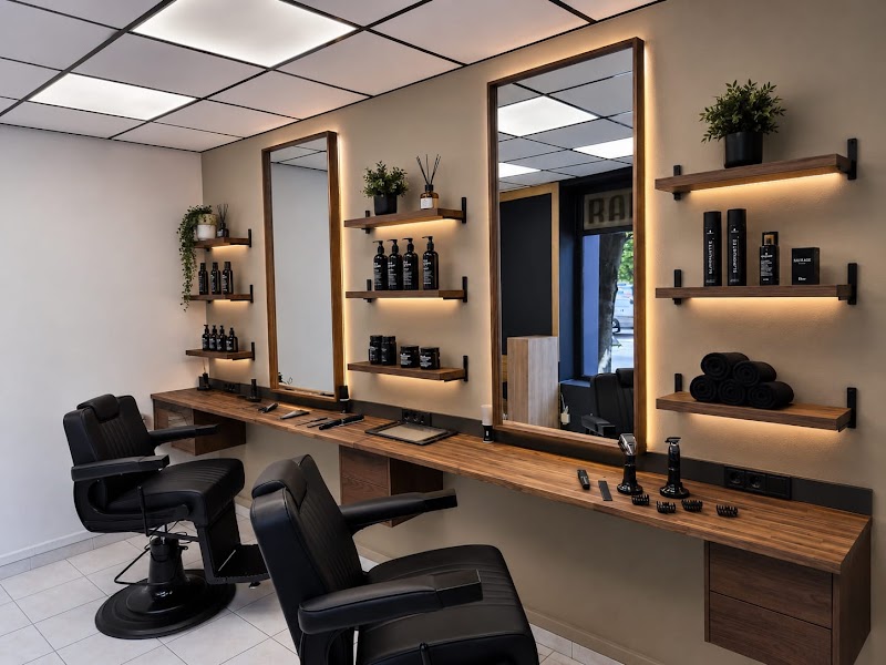 ILLYRIAN BARBER