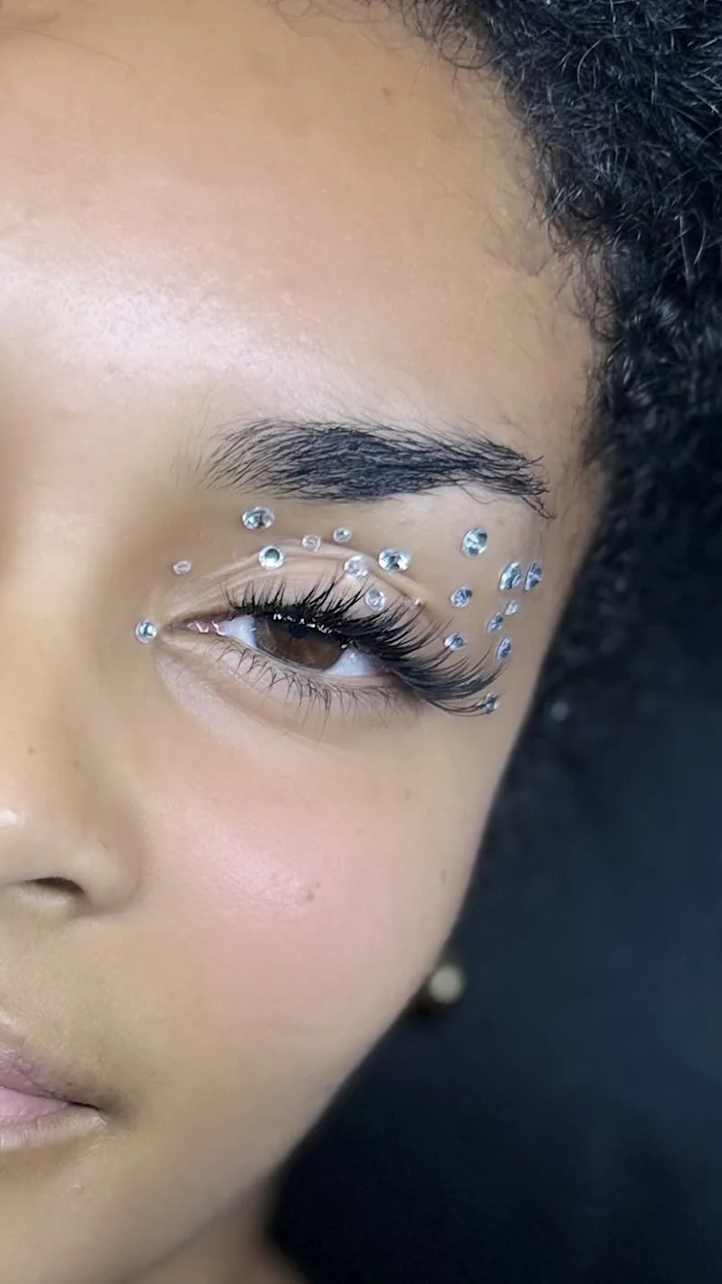 lashnail_byh - Sourcils & cils Nantes - Photo de couverture - OneBooking