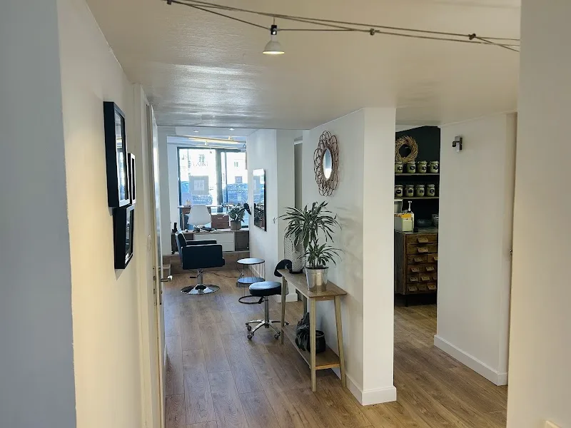 Racine O Carré - Coiffure Sète - Photo de couverture - OneBooking