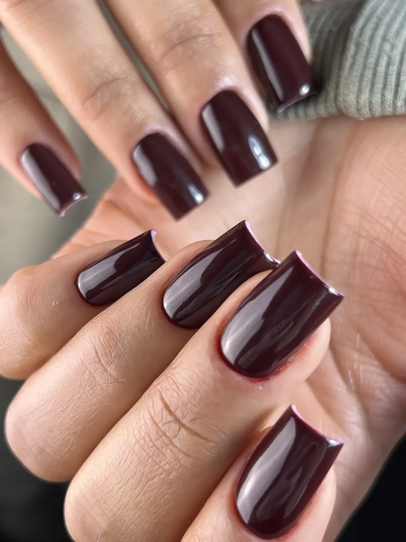 CAROLINEA BEAUTY NAILS ACADEMY