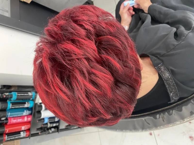 Salon de coiffure Look Nat à Sète - Coiffure Sète - Photo de couverture - OneBooking