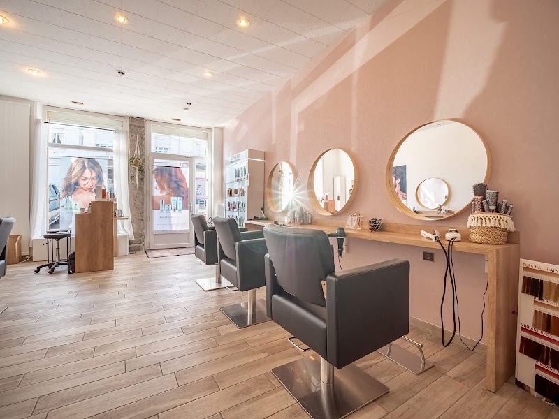 Mille Et Une Couleurs - Coiffure Saint-Étienne - OneBooking