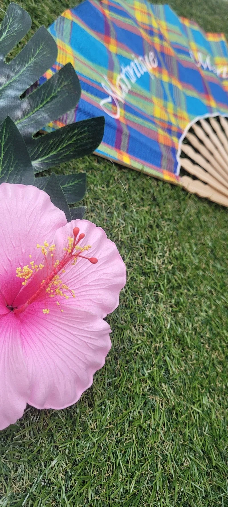 Hibiscus Beauté - Onglerie La Rochelle - Photo de couverture - OneBooking