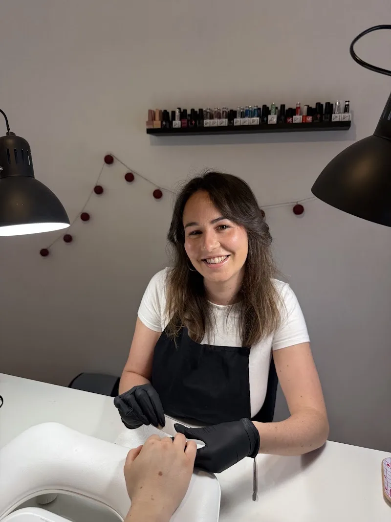 ENAMOR Nails