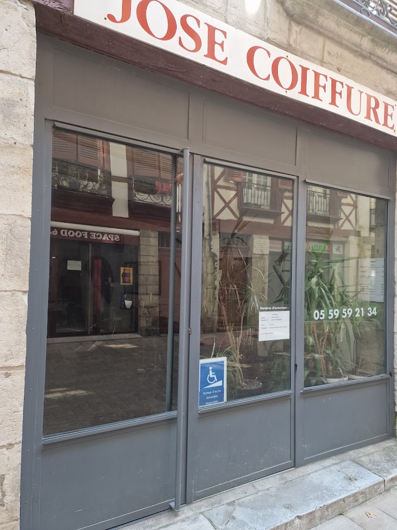 José Coiffure - Coiffure Bayonne - OneBooking