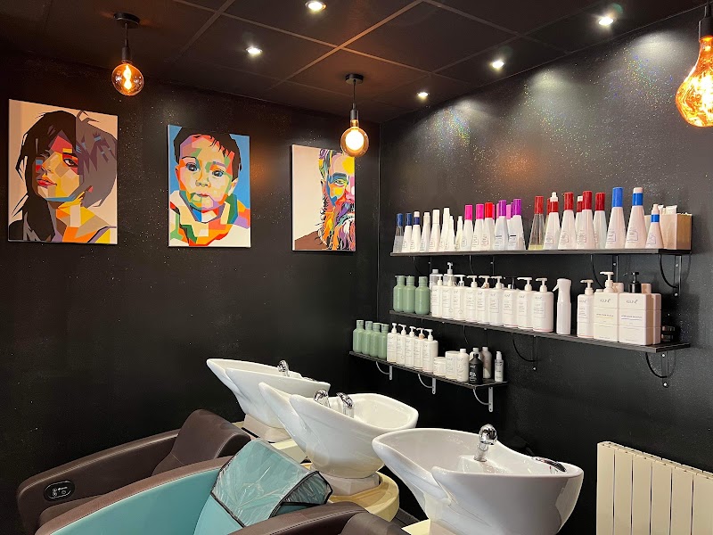 Les Reflets d'Aurelie - Coiffeur, coloriste, visagiste - Coiffure Strasbourg - OneBooking