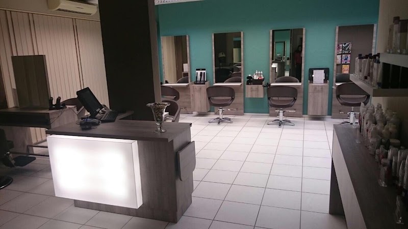 Ambelly Coiffure - Coiffure Poitiers - OneBooking