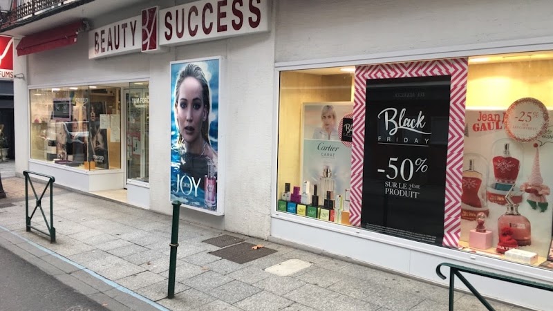 Beauty Success - Parfumerie & Institut - Coiffure Lourdes - OneBooking