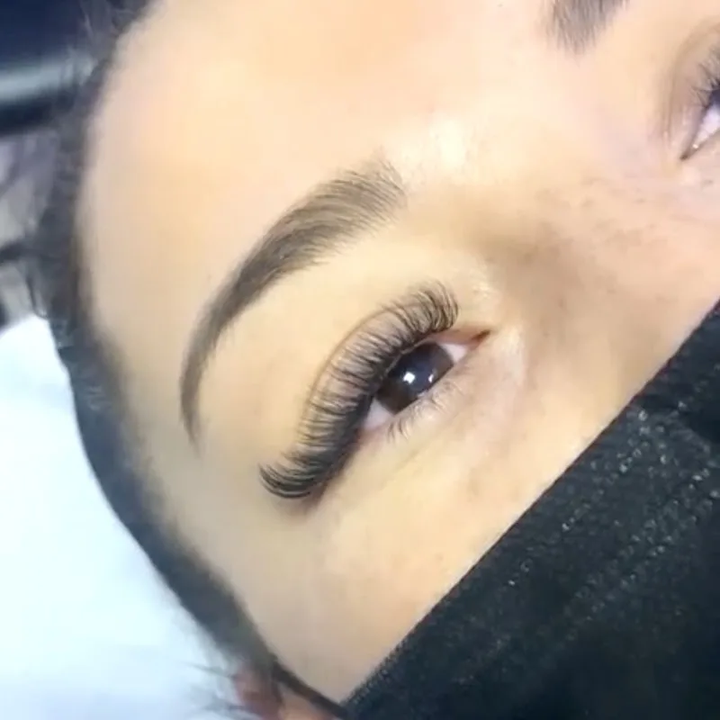 Sublime Cils - Sourcils & cils Nantes - Photo de couverture - OneBooking
