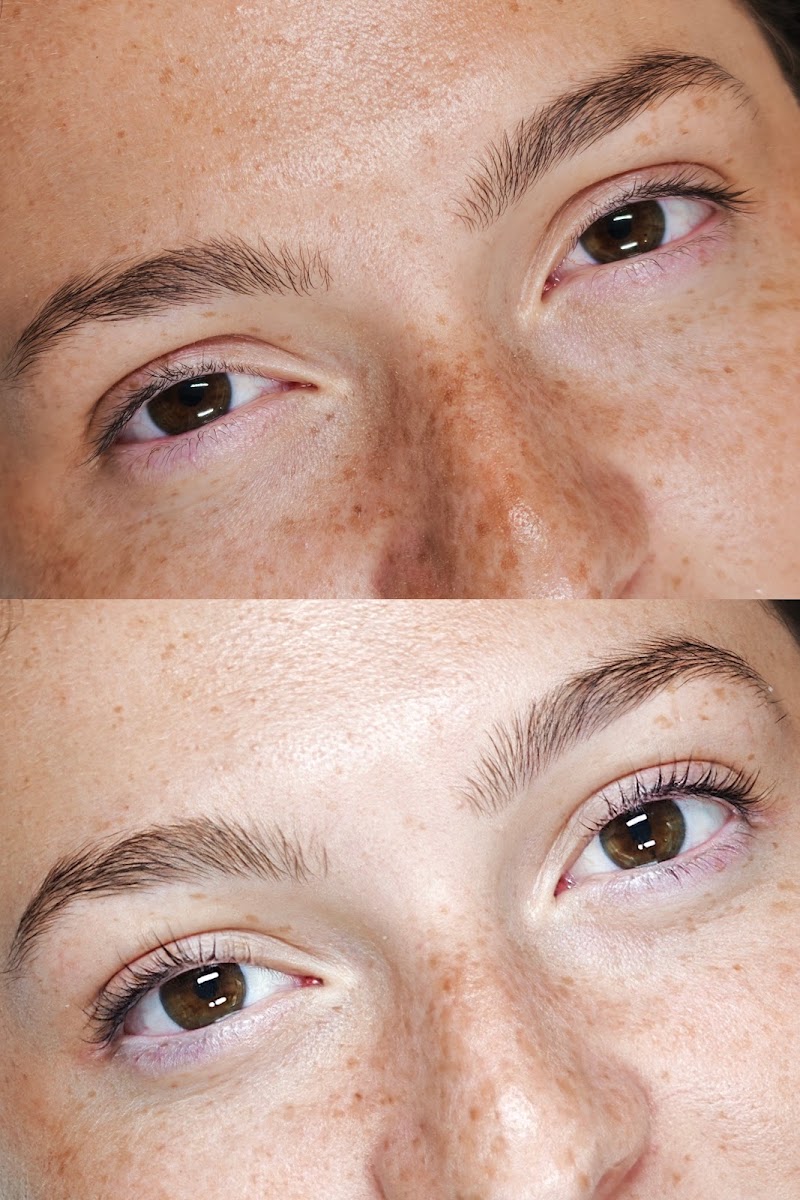 L'Atout du Regard ~ Microblading Phibrows, Shading, Détatouage sans laser, Microneedling, Plasma lift, Cils, Epilation au fil - Sourcils & cils Bordeaux - Photo de couverture - OneBooking