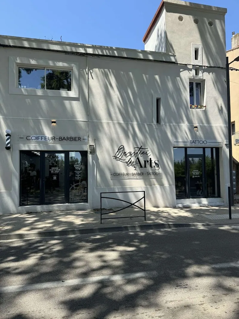 Quartier des arts [Barber : Tattoo : Esthétique