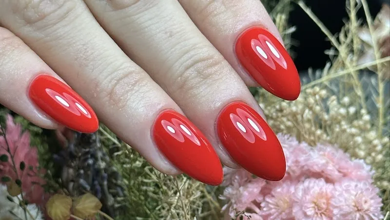 Nails by Cookie Bordeaux