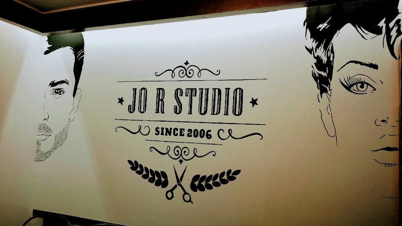 Jo R Studio - Coiffure Ajaccio - OneBooking